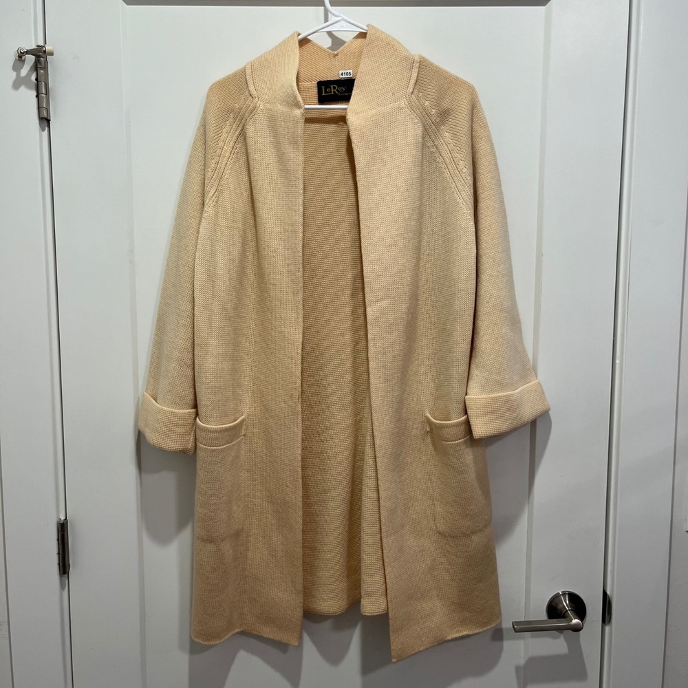 LeRoy Knitwear Vintage 100% Virgin Wool Open Front Cardigan Sweater Cream Medium